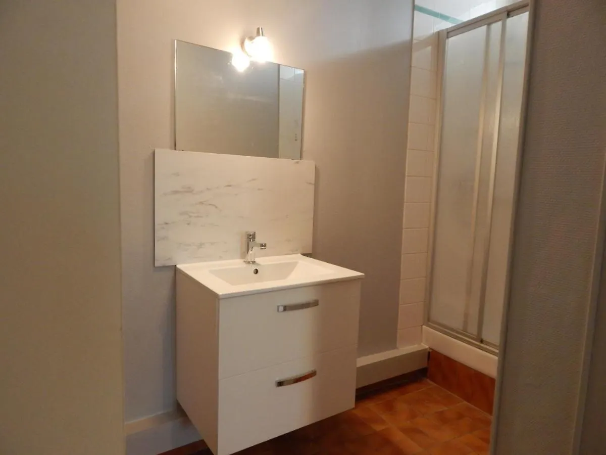 Saint Malo Bel Appartement Plain Pied 300 M Gare Plage Teletravail Fibre 0*, 생말로